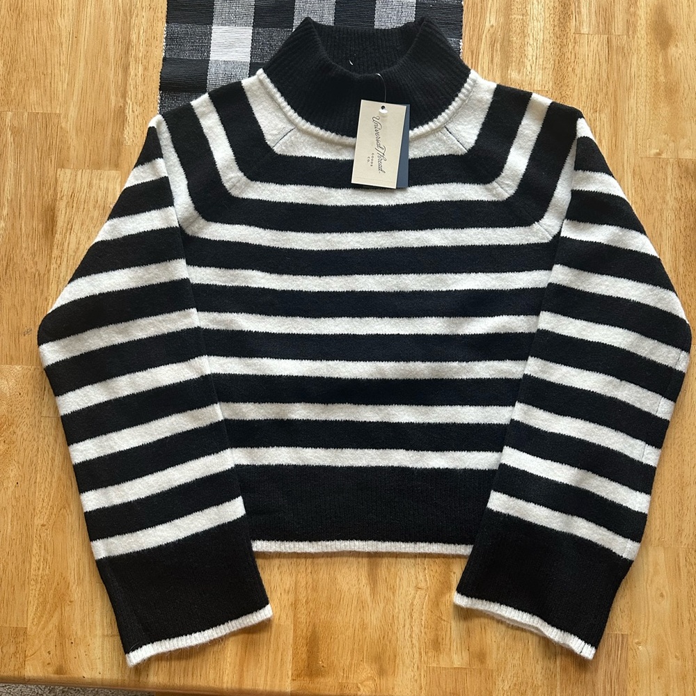 Universal Thread Black and White Cowl Neck Sweater